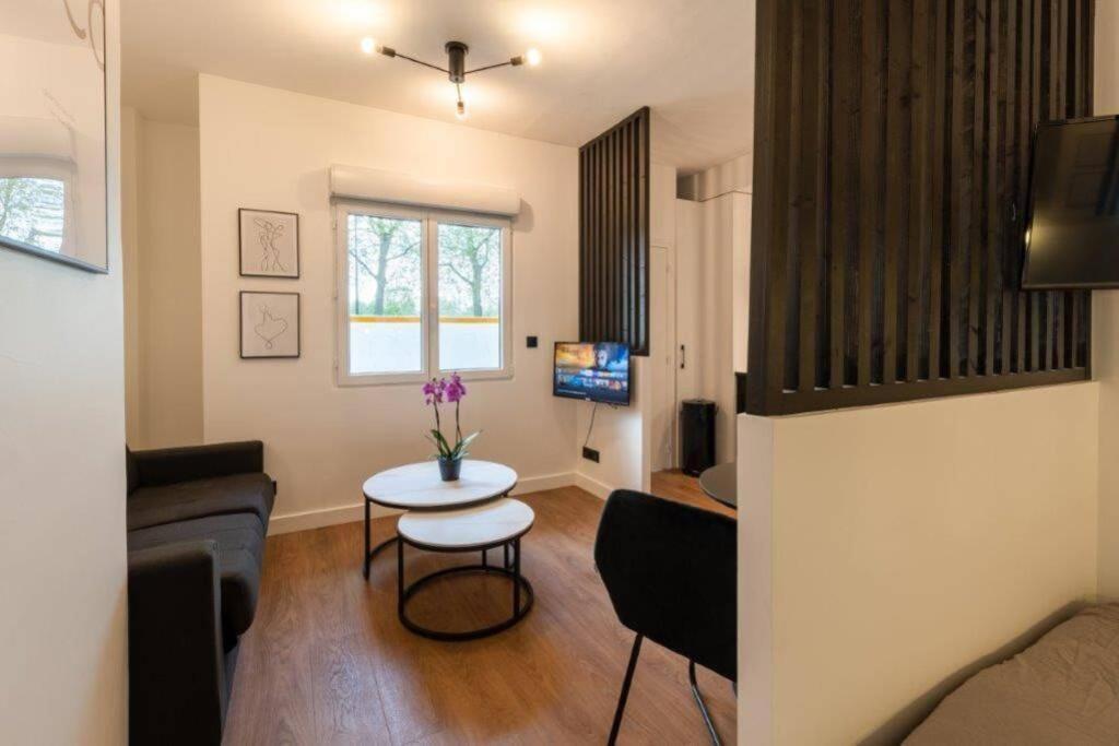 Studio Le Medicis - 4 Apartment รูออง ภายนอก รูปภาพ